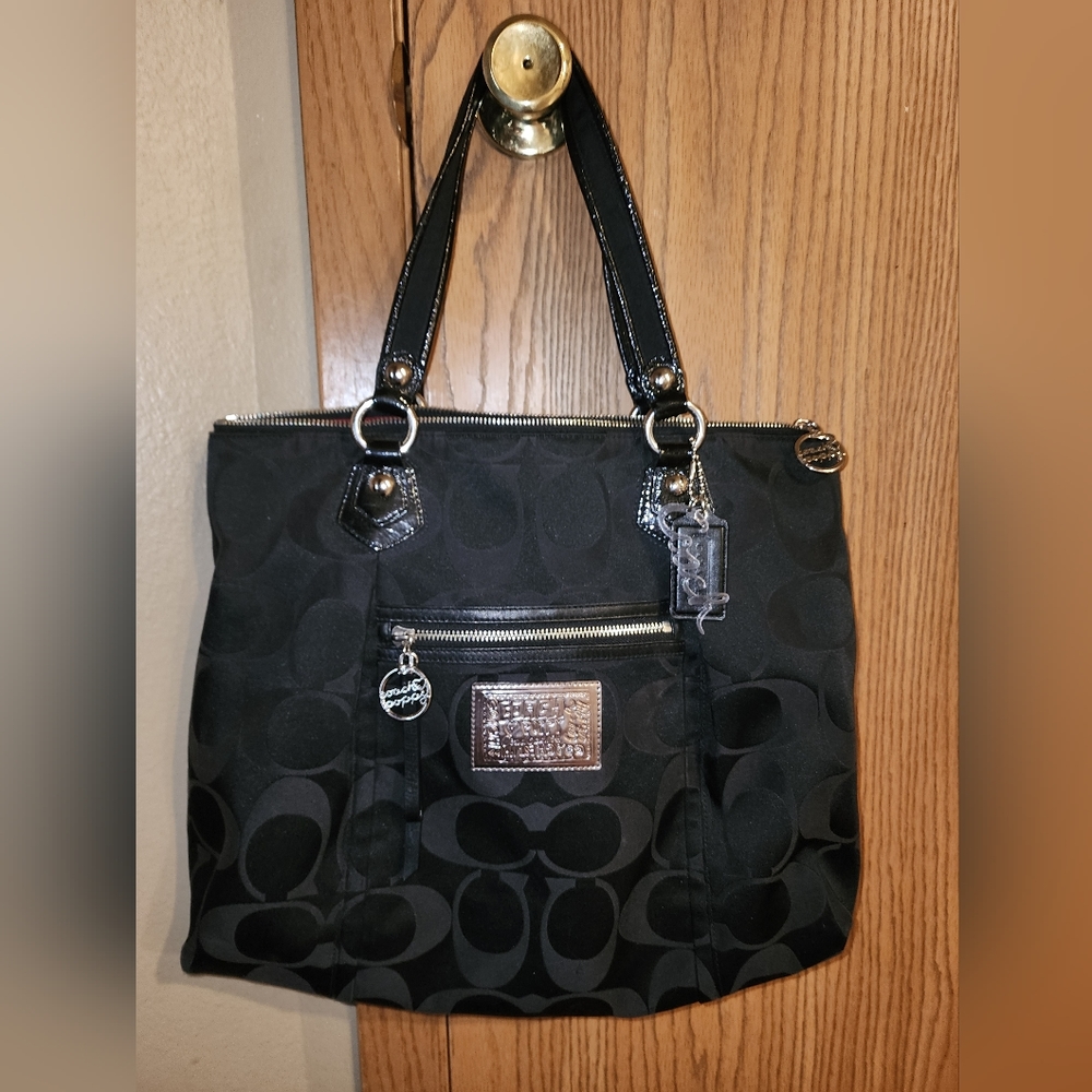 Coach Poppy Shoulder Bag